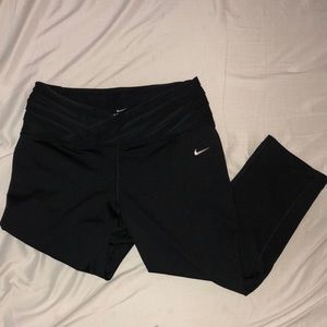 Nike “V” crop leggings